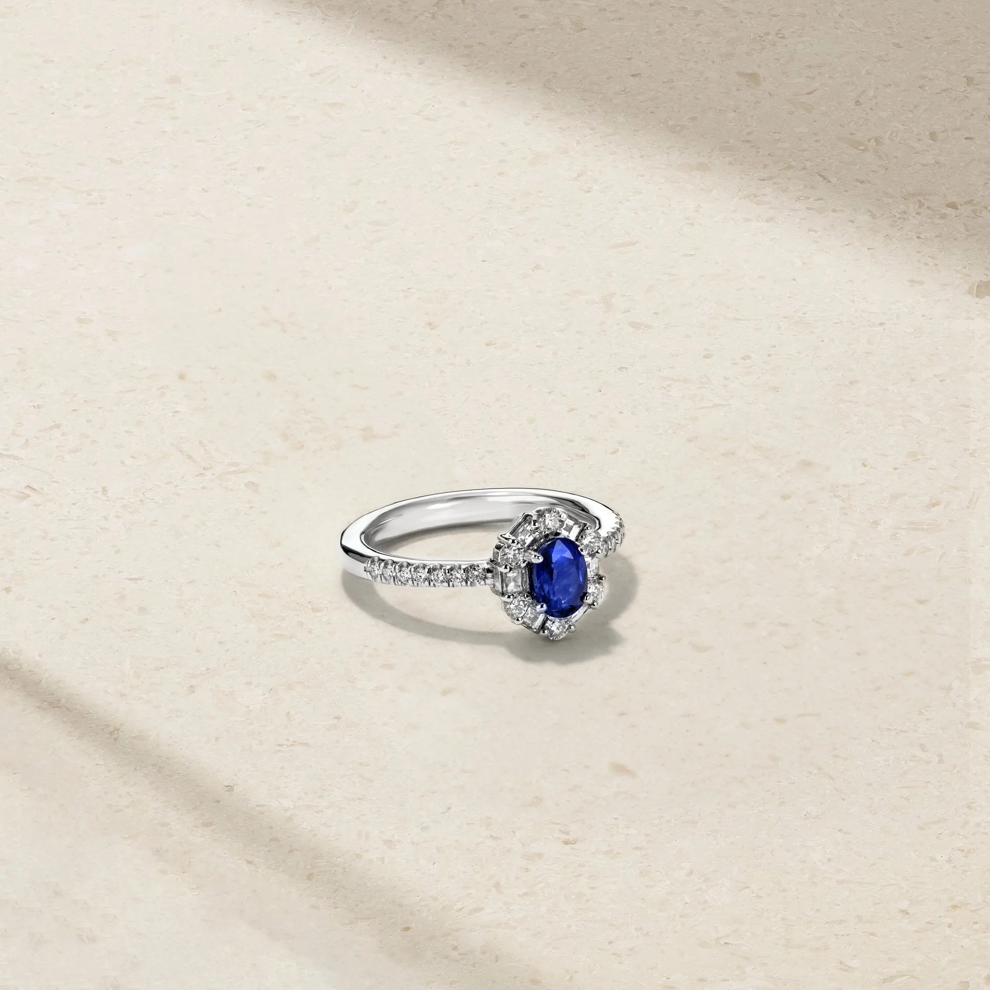 Petite Signature Sapphire Ring